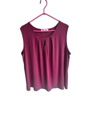 JONES STUDIO 2X Women’s Keyhole Berry Sleeveless Blouse